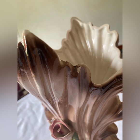 GORGEOUS Vintage Capodimonte Footed Two Handled Italian Porcelain Vase Urn - Picture 8 of 10